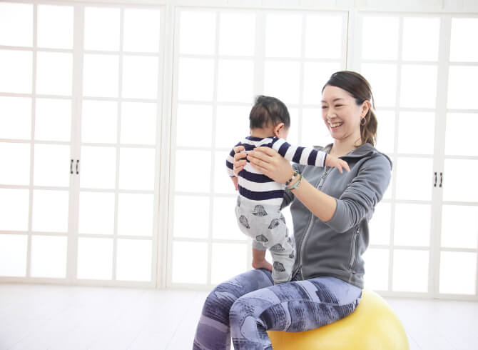 自宅で待っている写真