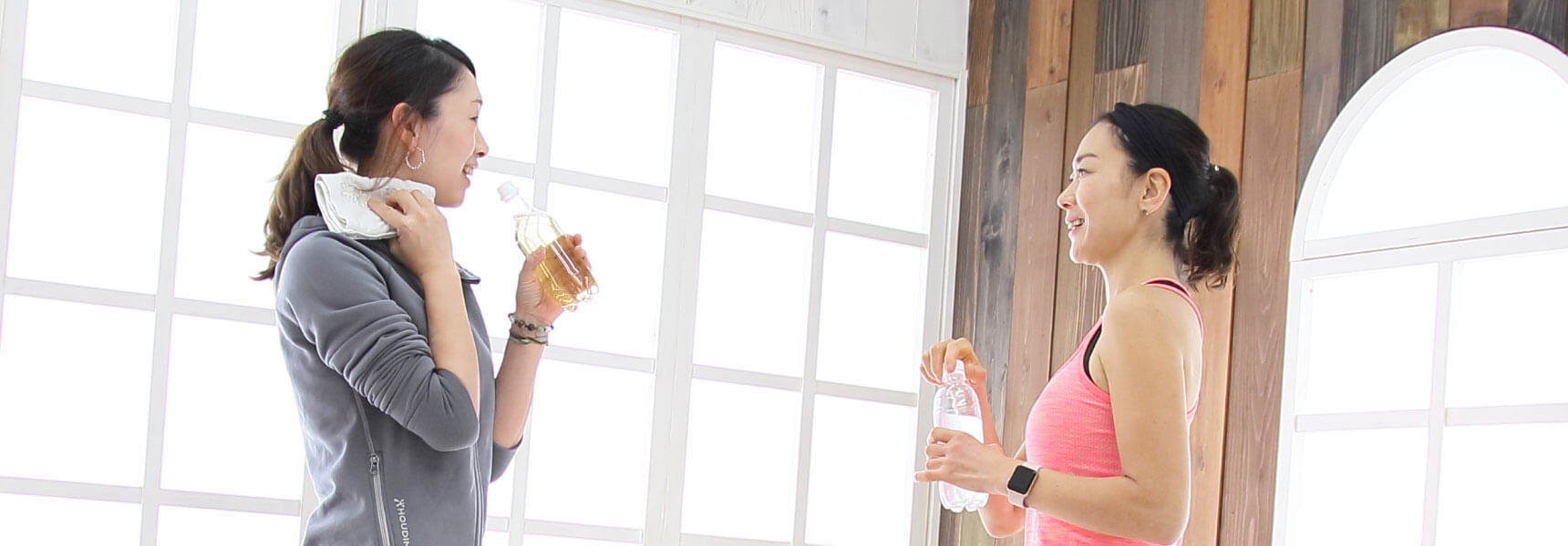 水を飲んでいる様子